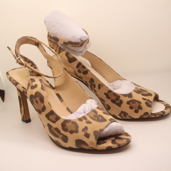 Vince Camuto VC-RETEEMA.  NWOT - In original box.  9 1/2 M - Picture 5 of 5